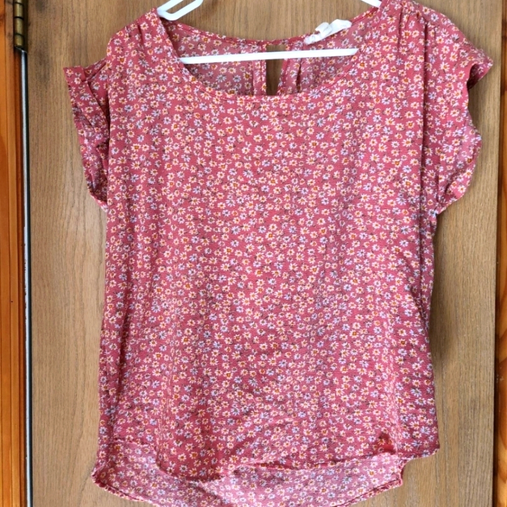 Lightweight Daisy Shirt